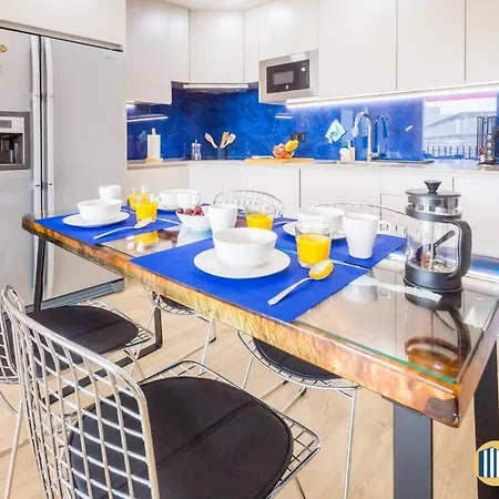 Panoramic Apartment *